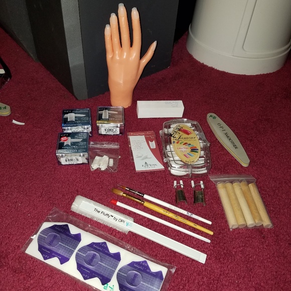 Nail Tech Accessories - Picture 1 of 4